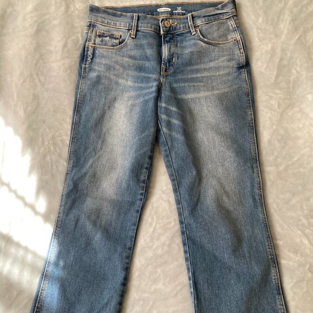 Women's Old Navy Flare Ankle Length High Rise in Size 2 Petite